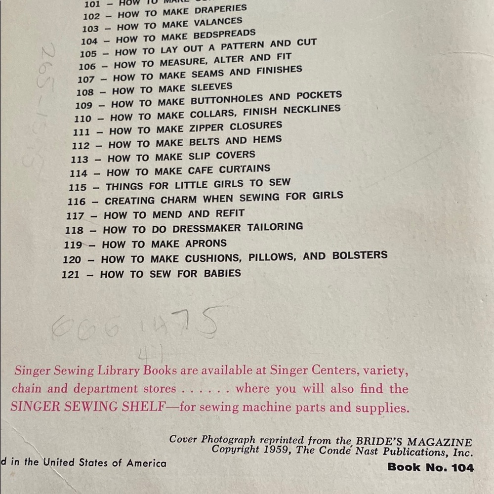 Vintage Singer Sewing Booklets - Picture 9 of 11